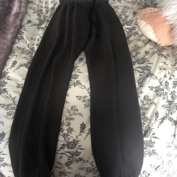 LAZY PANTS - Picture 3 of 3